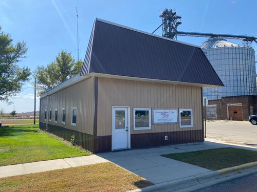 266 2nd Ave W, Echo, MN, 56237-1572 | Card Image