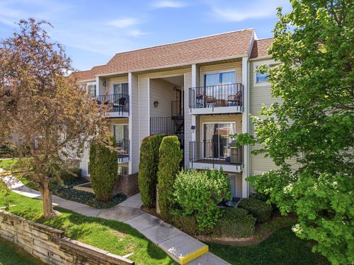 j-4646 S Quail Park Dr, Salt Lake City, UT, 84117-5601 | Card Image