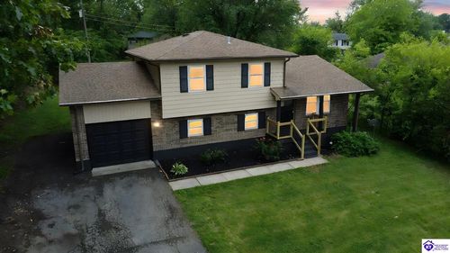 366 Seminole Rd, Radcliff, KY, 40160-2229 | Card Image