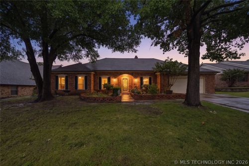 5833 S Louisville Ave, Tulsa, OK, 74135-7808 | Card Image