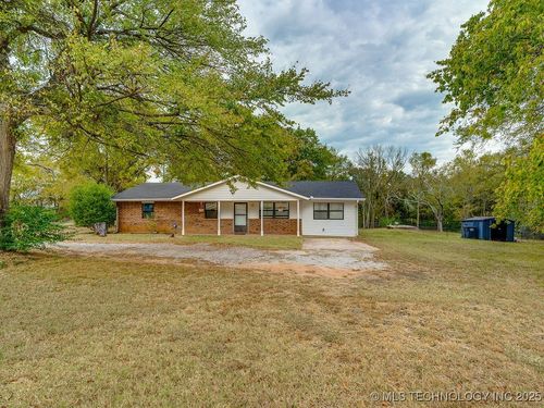 19116 County Road 1570, Ada, OK, 74820-1343 | Card Image