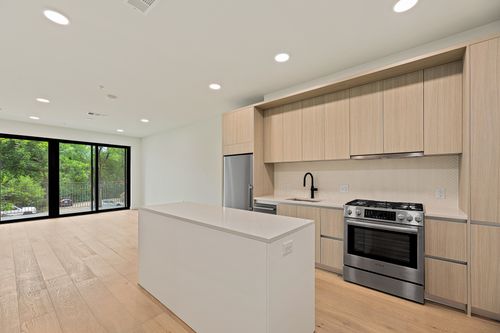 223-2209 S 1st Street, Austin, TX, 78704 | Card Image