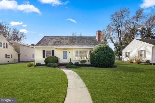 704 Elizabeth St, EASTON, MD, 21601-3927 | Card Image