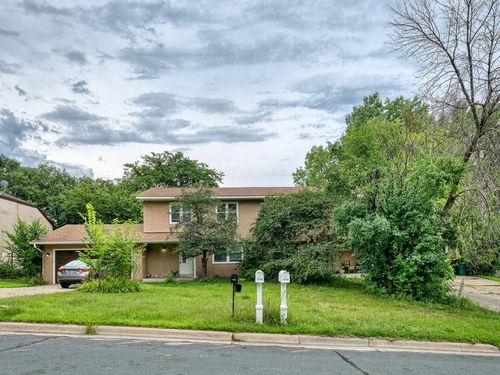 13104 Grand Ave, Burnsville, MN, 55337-2609 | Card Image