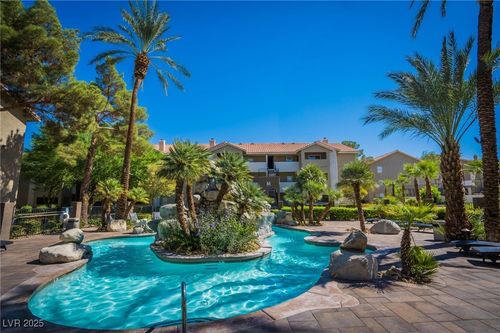 1060-4200 S Valley View Blvd, Las Vegas, NV, 89103-4029 | Card Image