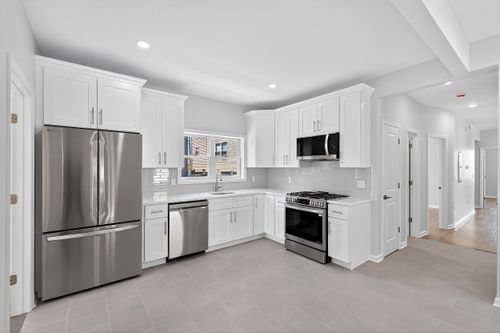 1-204 Kennedy Blvd, Bayonne, NJ, 07002-1171 | Card Image