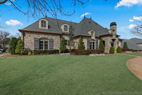 10616 Forest Ave, Jenks, OK, 74037-3018 | Card Image