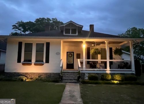 28 N Broad St, Porterdale, GA, 30014-3352 | Card Image