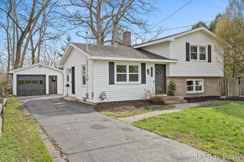 1510 Southlawn Dr, Wyoming, MI, 49509-4356 | Card Image