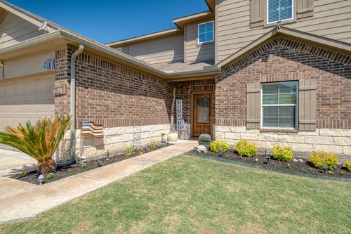 401 Coleto Creek Loop, Kyle, TX, 78640-4228 | Card Image