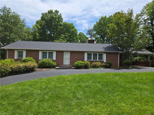 314 Hillcrest Dr, Elkin, NC, 28621-2940 | Card Image