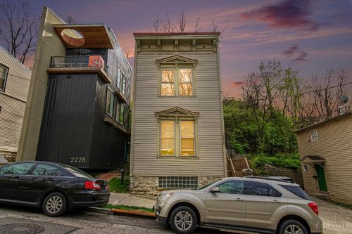 2226 Coy St, Cincinnati, OH, 45219 | Card Image