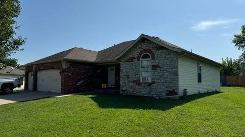 5704 S Vicksburg Battle Ct, Battlefield, MO, 65619-9016 | Card Image