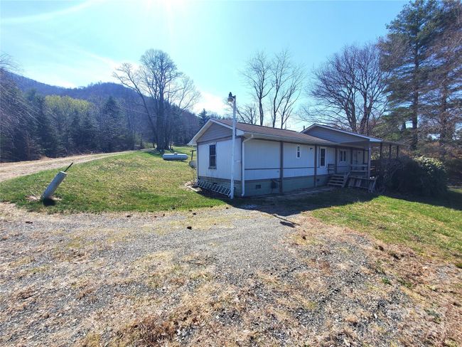 57 Paul Ridge Rd, House other with 3 bedrooms, 1 bathrooms and null parking in Newland NC | Image 41