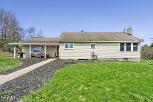 228 County Road 69, Saratoga, NY, 12871 | Card Image