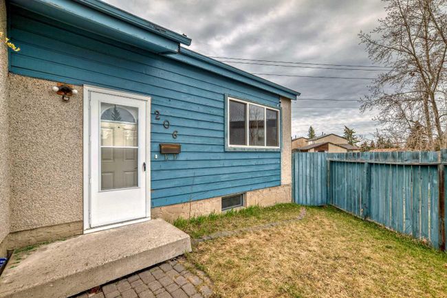 206 Pensville Close Se, Home with 3 bedrooms, 1 bathrooms and 2 parking in Calgary AB | Image 14
