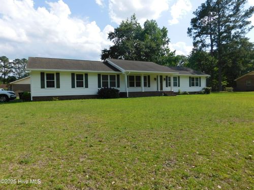 3701 Lavenham Rd, New Bern, NC, 28562-5104 | Card Image