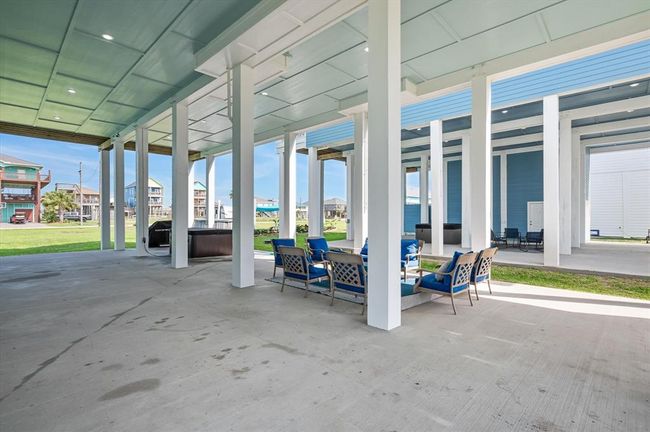 1981 Avenue I, House other with 4 bedrooms, 2 bathrooms and null parking in Crystal Beach TX | Image 36