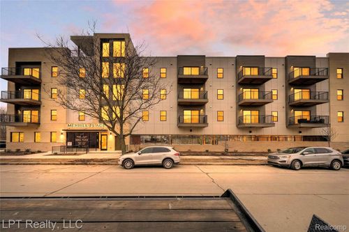 201-1312 Seward Street, Detroit, MI, 48202 | Card Image