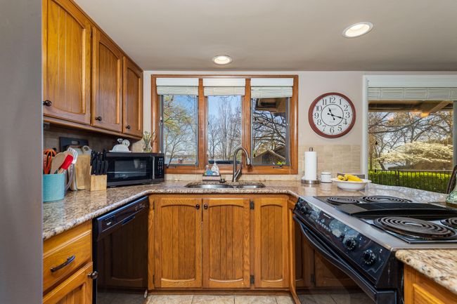 Kitchen | Image 17