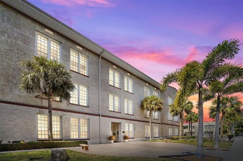 120-701 Mirror Lake Dr N, ST PETERSBURG, FL, 33701-3257 | Card Image