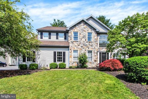 181 Green Valley Rd, Sinking Spring, PA, 19608-9311 | Card Image