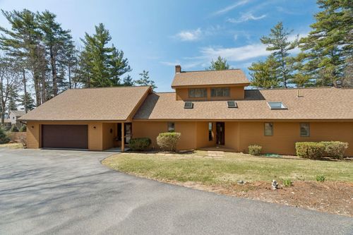 9 Umbrella Point, Wolfeboro, NH, 03894 | Card Image