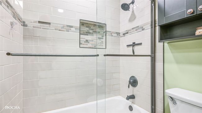 APT-302 - 457 Valley Dr, Condo with 2 bedrooms, 2 bathrooms and 2 parking in Naperville IL | Image 20