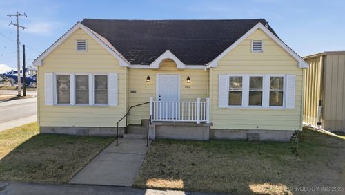 1101 Sw Frank Phillips Boulevard, Bartlesville, OK, 74003 | Card Image