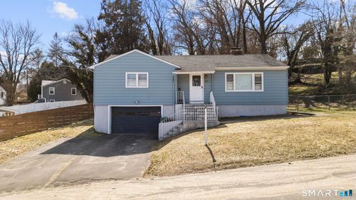 47 Juniper Ridge Dr, Waterbury, CT, 06708-1933 | Card Image