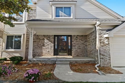 1883 Willowicke Dr, Wixom, MI, 48393-1184 | Card Image
