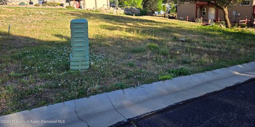 40 Gamba Dr, Glenwood Springs, CO, 81601-2529 | Card Image