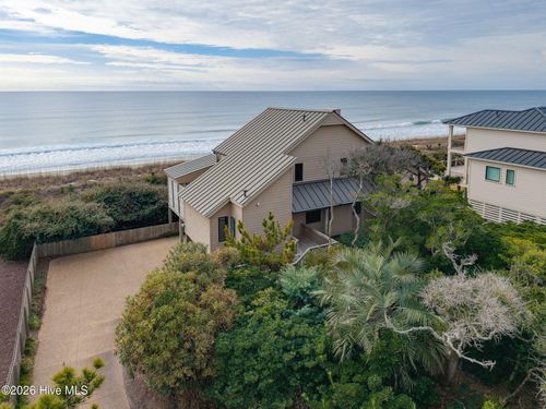 111 Dogwood Cir, Pine Knoll Shores, NC, 28512-6134 | Card Image