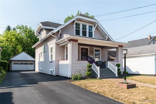 2 Charles St, Batavia, NY, 14020-1904 | Card Image