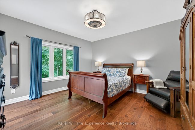 32 Pinecone Ave, House other with 5 bedrooms, 3 bathrooms and 6 parking in Tiny ON | Image 12