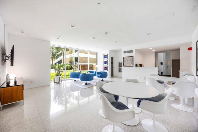 Residents enjoy a wide range of amenities: a resort-style pool, fitness center, two resident lounges, conference center, coffee bar, and central laundry. | Image 26