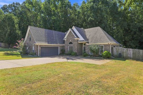 50 Brookhaven Dr, Oakland, TN, 38060-4064 | Card Image
