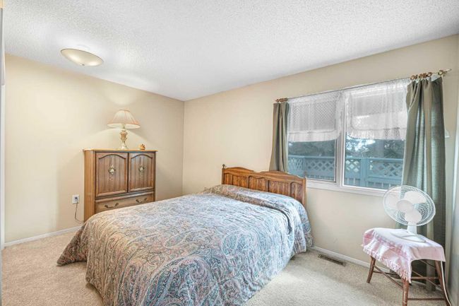 2727 Dovely Park Se, Home with 2 bedrooms, 1 bathrooms and 2 parking in Calgary AB | Image 21