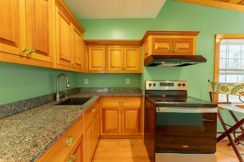 apt-2-47 Stuart Ave, New London, CT, 06320-2800 | Card Image