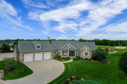 5012 N Remington St, Bel Aire, KS, 67226-7605 | Card Image