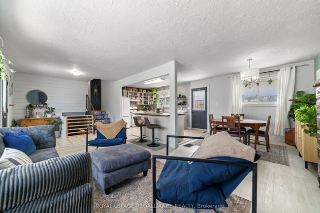 30 Miron Rd, House other with 3 bedrooms, 2 bathrooms and 4 parking in Trenton ON | Image 17
