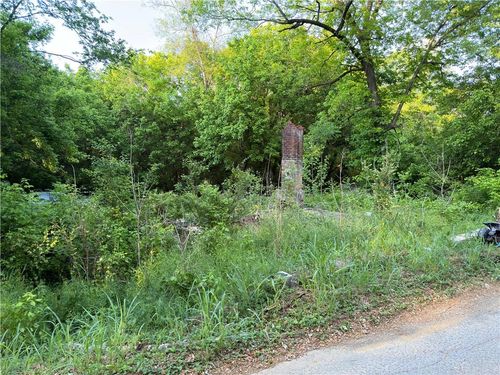 4 Circle Dr Se, Lindale, GA, 30147-1104 | Card Image