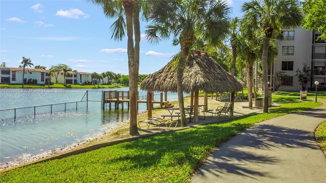 APT-504 - 1100 Colony Point Cir, Condo with 2 bedrooms, 2 bathrooms and null parking in Pembroke Pines FL | Image 31