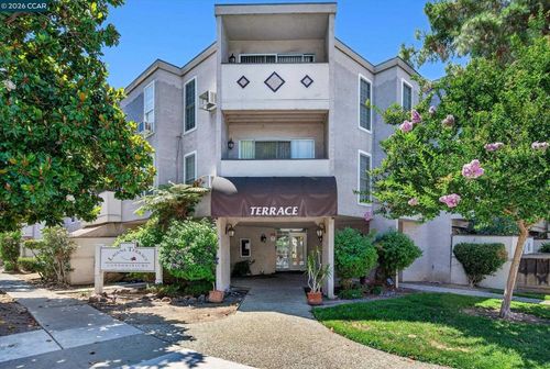 214-1699 Laguna St, Concord, CA, 94520-2902 | Card Image