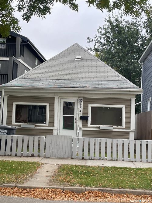 434 G Avenue S, Saskatoon, SK, S7M1V7 | Card Image