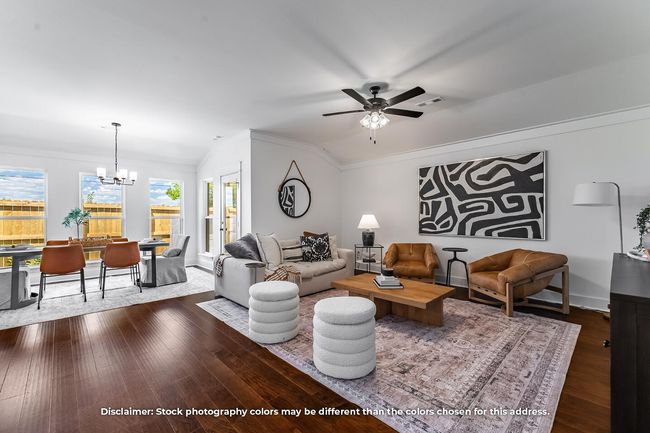 Living Area | Image 9