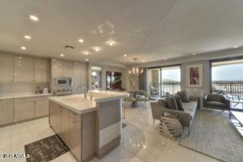 1002-7181 E Camelback Rd, Scottsdale, AZ, 85251-1279 | Card Image