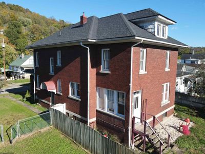 117 W 7th Street, House other with 4 bedrooms, 1 bathrooms and null parking in Weston WV | Image 3