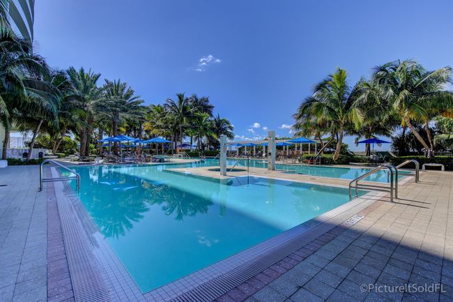 APT-1410 - 1 N Ocean Blvd, Condo with 2 bedrooms, 2 bathrooms and null parking in Pompano Beach FL | Image 22