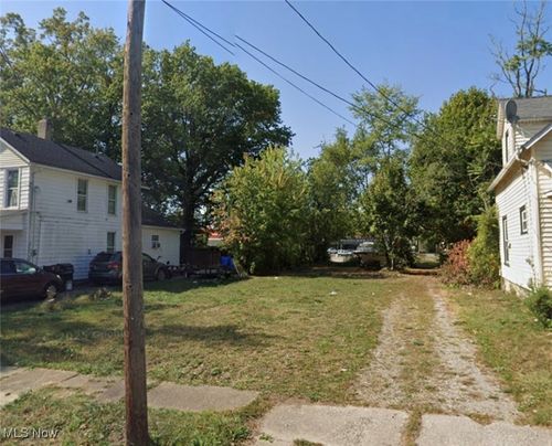 2334 Apple Ave, Lorain, OH, 44055-1245 | Card Image